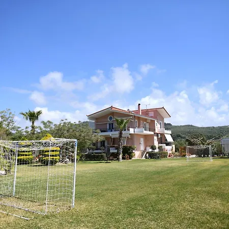 Nonta's Garden - Nature & Waves Yiannitsokhorion