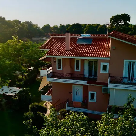 Daire Nonta's Garden - Nature & Waves